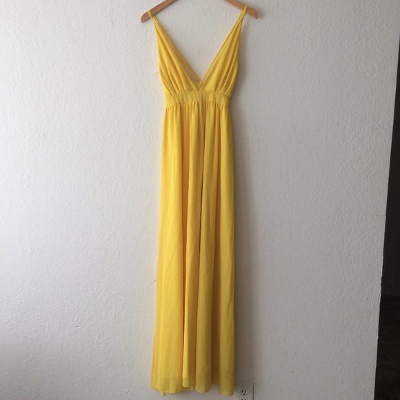 Dresses & Skirts - Yellow Formal Spaghetti Strap Backless
